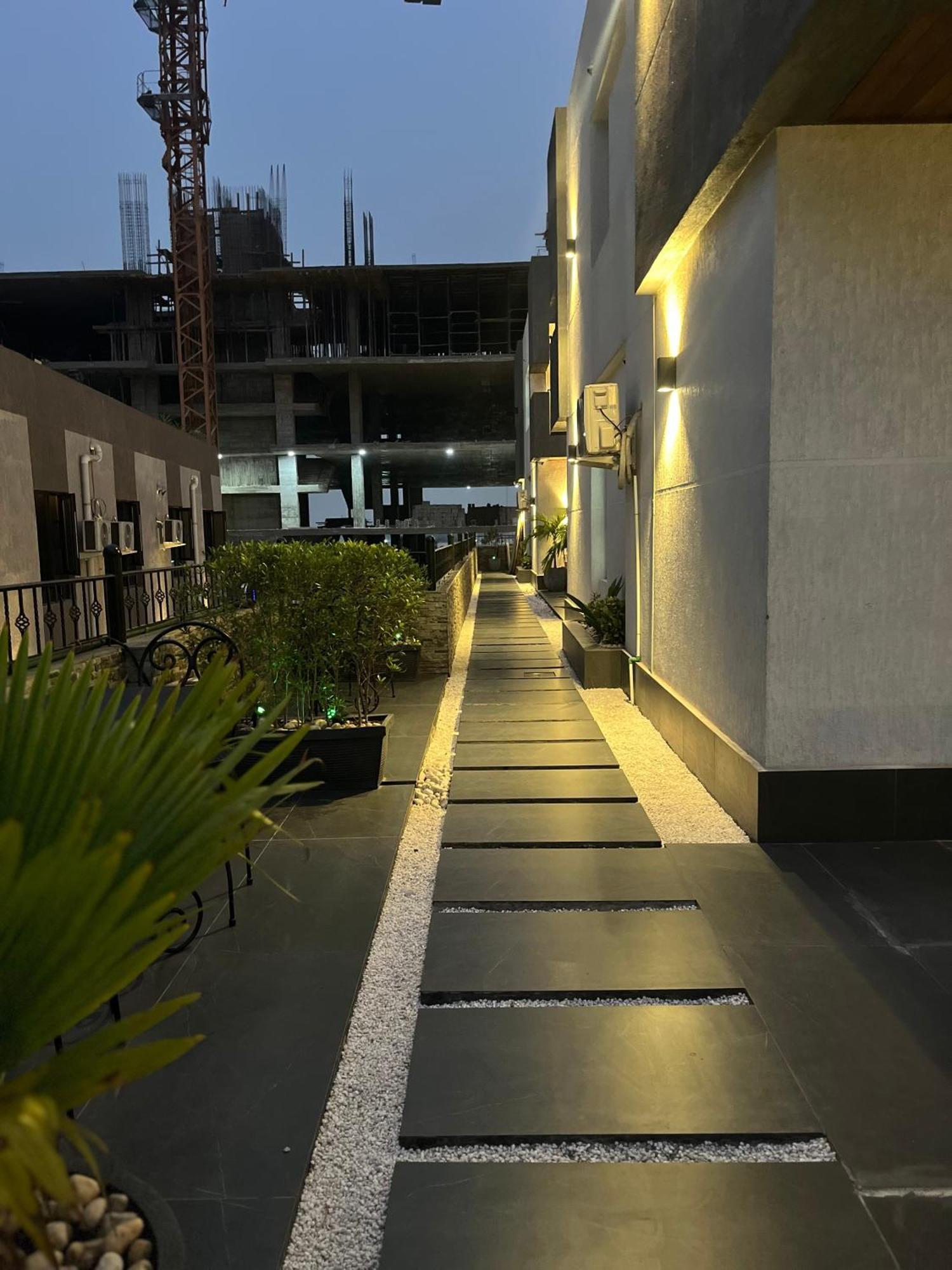 H&H Hotel Kinshasa Eksteriør billede