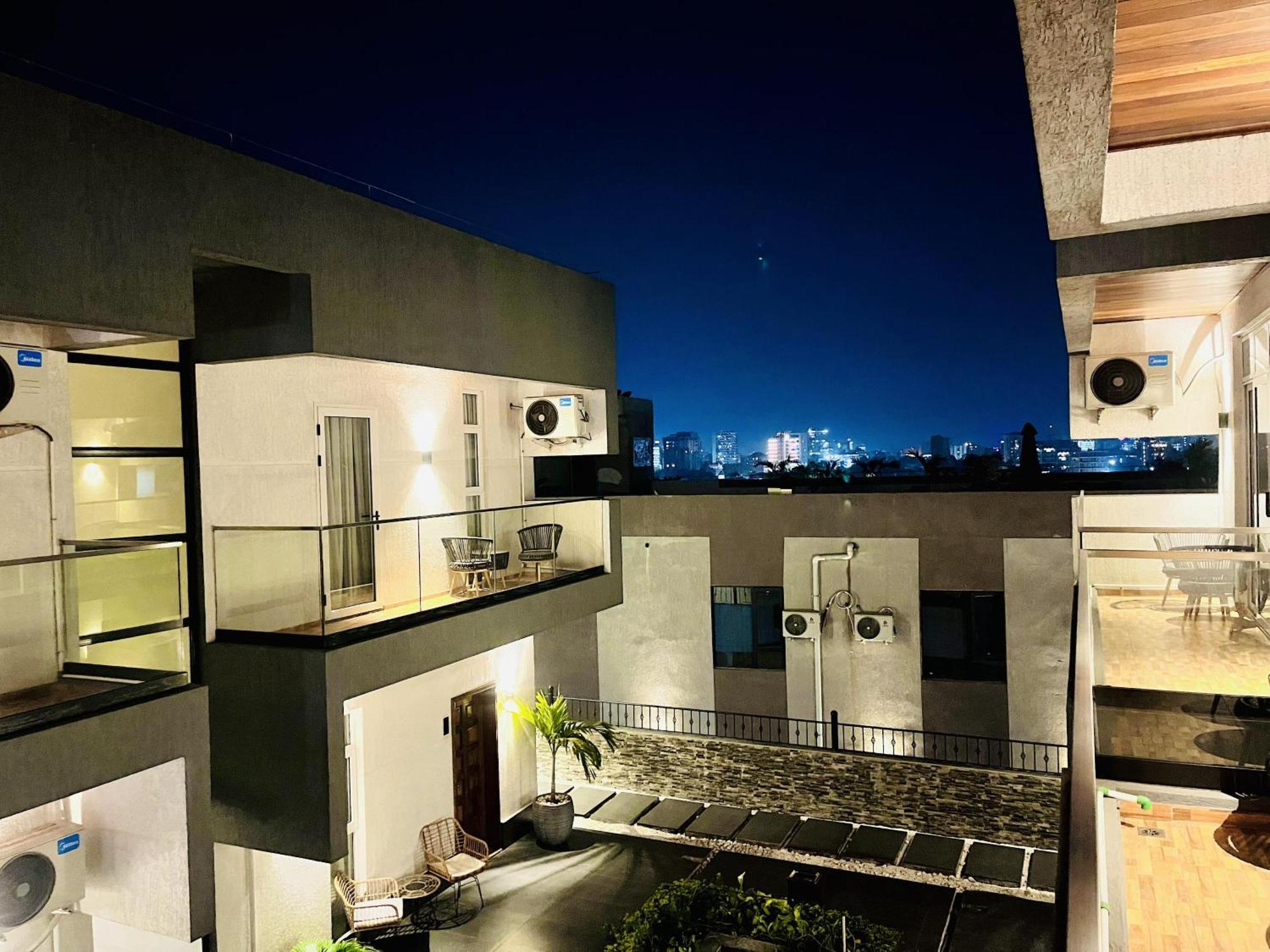 H&H Hotel Kinshasa Eksteriør billede