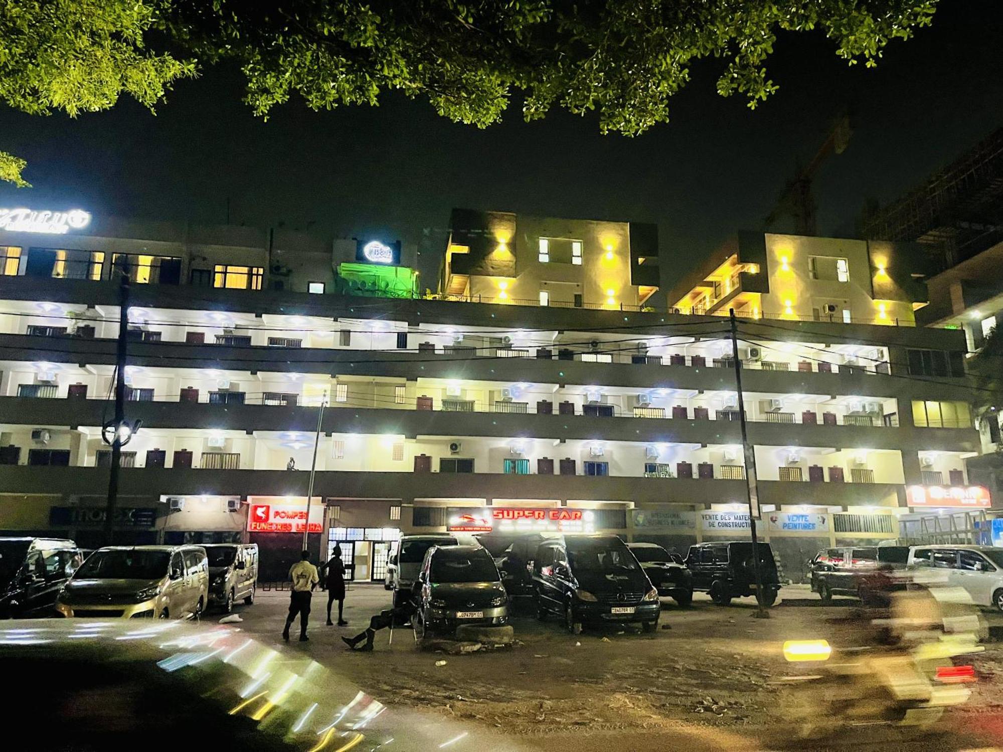 H&H Hotel Kinshasa Eksteriør billede